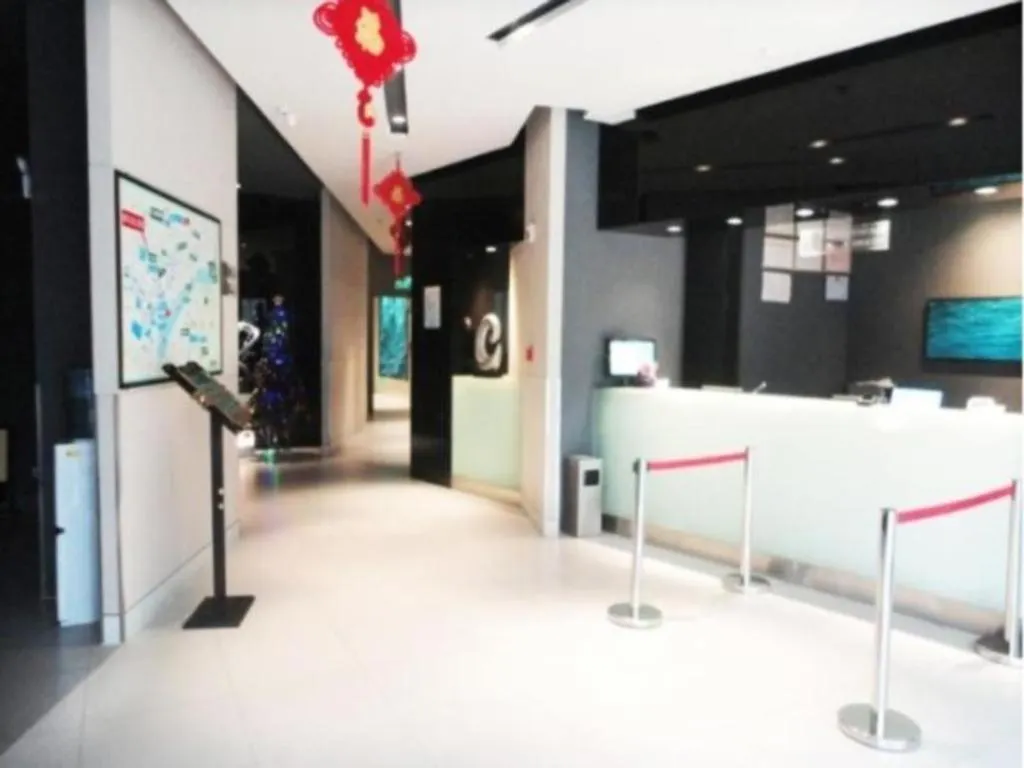 Jinjiang Inn Luoyang Wangcheng Park Metro Station Hotel