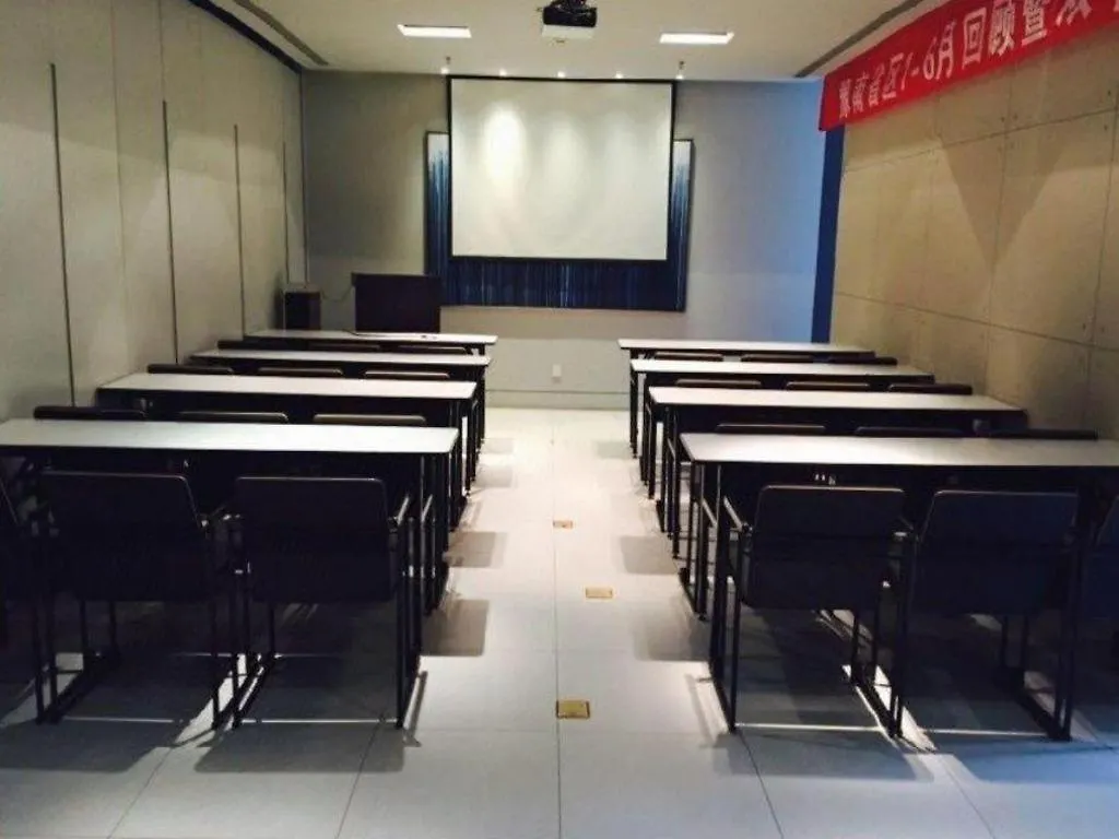 Jinjiang Inn Luoyang Wangcheng Park Metro Station